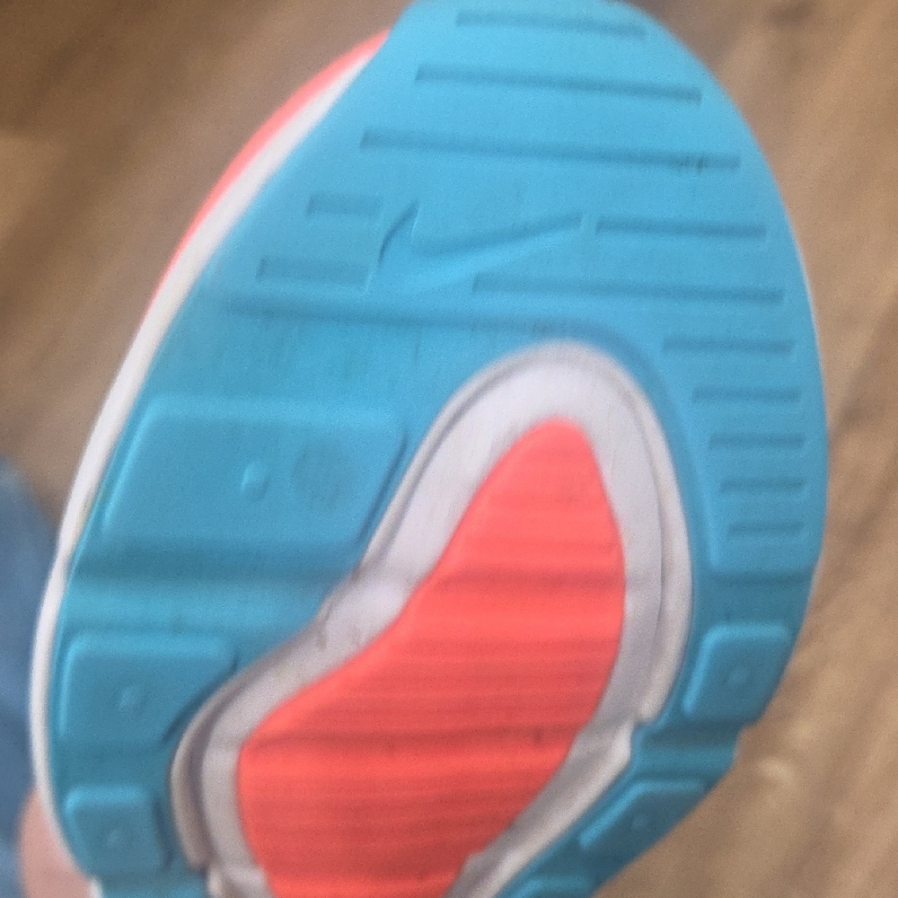 Nike AIR 270 Women's Sneakers in Bright Coral and Blue - Picture 8 of 14